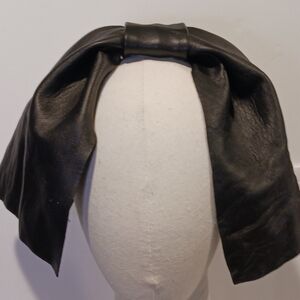 Elegant Black Leather Headband Hairclip